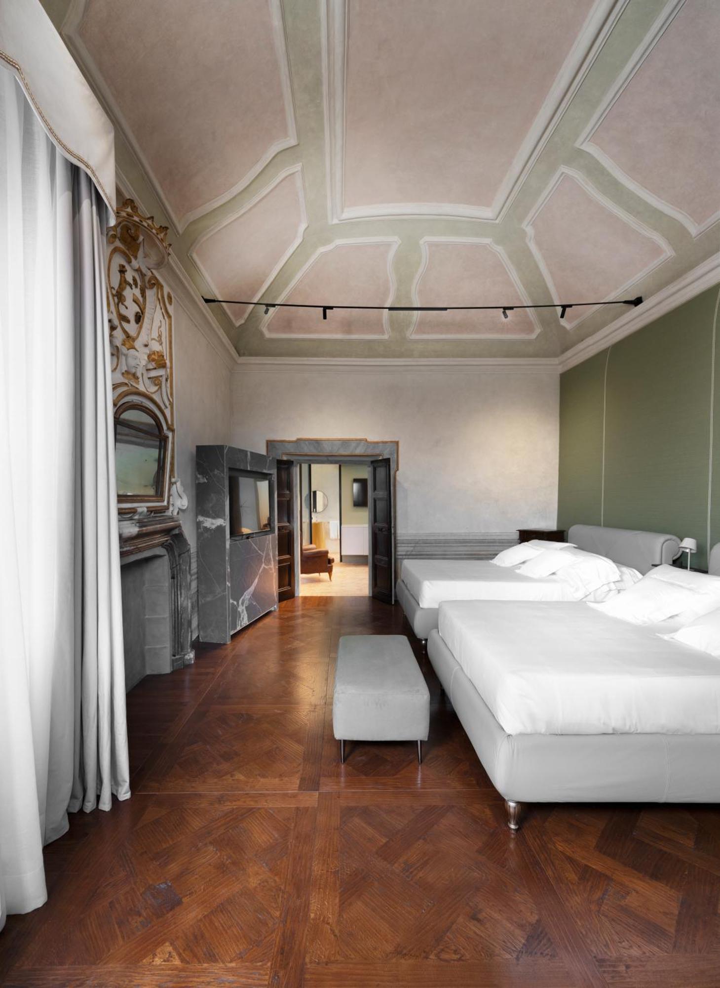 אורבינו Palazzo Giusti Suites And Spa מראה חיצוני תמונה